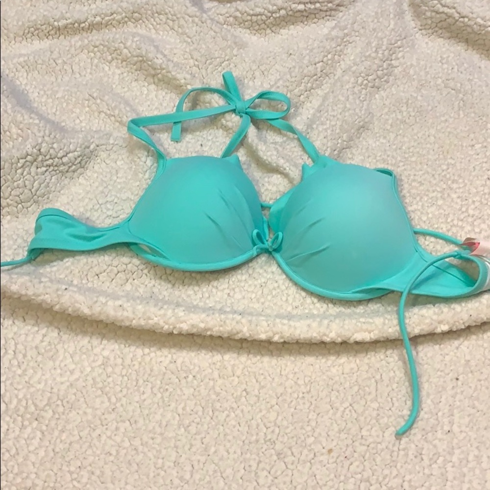 Victoria Secret bikini top: The Fabulous 34D